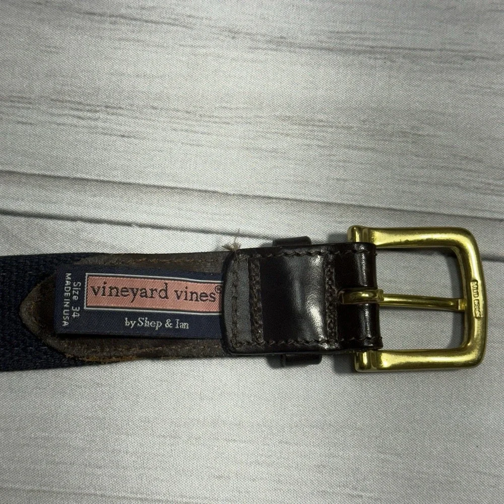 Vineyard Vines Belt Mens 34‎ Blue Whale AOP Logo Leather Brass Buckle USA